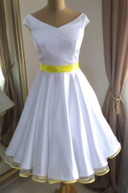 Lemovaná spodnička - barva na přání – zadní pohled