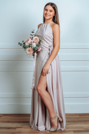 Dlouhá zavinovací sukně