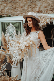 Svatební šaty Krajkové boho šaty Carolina – přední pohled