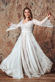 Svatební šaty pro plnoštíhlé Krajkové boho šaty Paloma Plus MiaBella