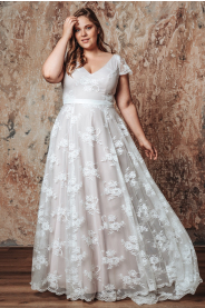 1886 11 romanticke svatebni saty luca plus