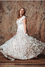 1892 17 kvetinove svatebni saty florance plus