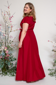 Dlouhé zavinovací šaty véčko & lodička PLUS (Barva Švestková  /prune/, Střih 44 a větší)