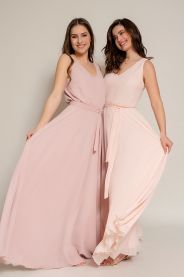 Dlouhé šifonové šaty na ramínka – přední pohled