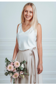 Vzorkový top s V výstřihem (Barva Požadovanou barvu uveďte v poznámce objednávky, Velikost 44 a větší + 200Kč)