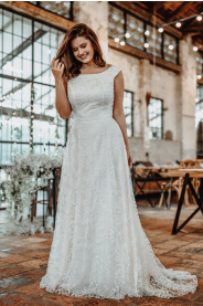 2244 10 trpytive svatebni saty amelie