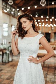 Třpytivé svatební šaty AMELIE – boční pohled