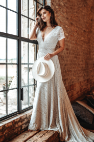 2250 1 romanticke krajkove saty lola