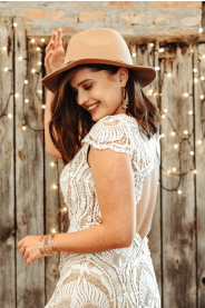 2262 7 odvazne svatebni saty maya plus