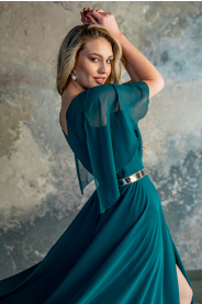 Šifonové společenské šaty s rukávky – přední pohled