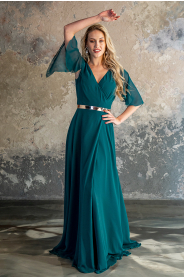 Šifonové společenské šaty s rukávky – zadní pohled