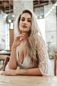 2332 6 boho krajkove saty sofia plus