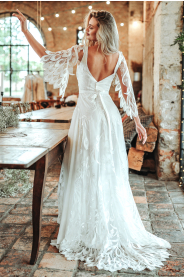 2338 1 krajkove svatebni saty angel plus