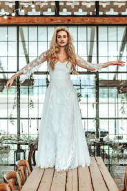 2338 5 krajkove svatebni saty angel plus