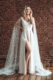 2344 7 svatebni saty s puntiky poppy plus