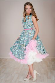 Objemová spodnička krémová dlouhá – detail modelu