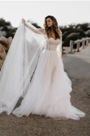 CALLA tylové svatební šaty – zadní pohled