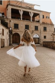 Svatební šaty Dotty puntíkaté midi šaty – detail modelu