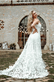 2235 1 kvetinove svatebni saty florance