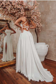 Svatební šaty se šněrováním na zádech