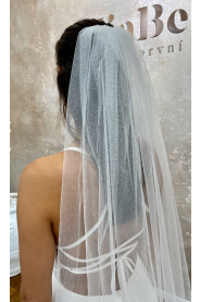 Třpytivý svatební závoj