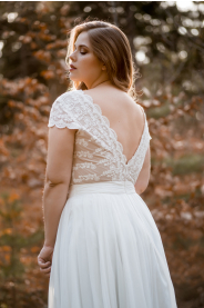 svatebni-saty-krajkove