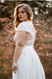 svatebni-saty-krajkove