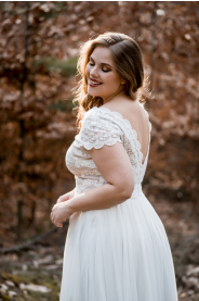 svatebni-saty-krajkove