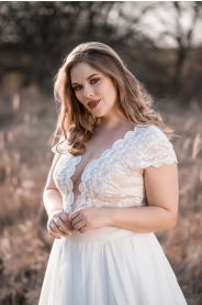 svatebni-saty-krajkove