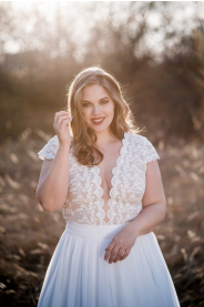 svatebni-saty-krajkove