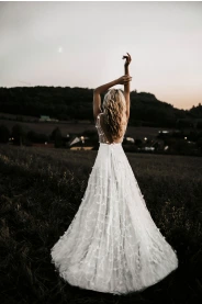 Svatební šaty ISABELLA, vel.36 – romantický detail