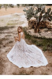 Svatební šaty Aliya – silueta modelu