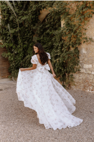 Svatební šaty Esme – zadní pohled