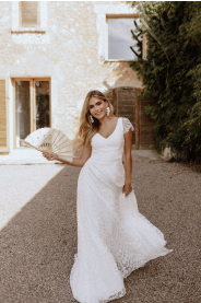 celokrajkové svatební šaty