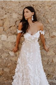 Svatební šaty Lilly – elegantní detail