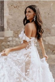 Svatební šaty Lilly – přední pohled