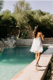 Krátké svatební šaty Lila Mini – boční pohled