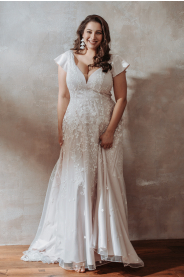 plus size svatební šaty