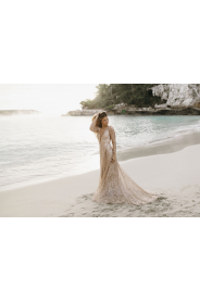 třpytivé svatební šaty