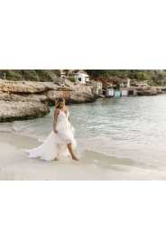 Svatební šaty Mirella – na postavě