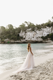 Svatební šaty Mirella – jemný detail