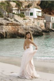 Svatební šaty Nerea – elegantní detail