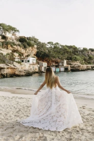 Svatební šaty Ariana – detail linie šatů