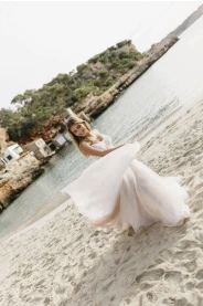 Svatební šaty Vicky – detail spodní části