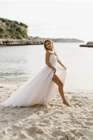 Svatební šaty Vicky – romantický detail