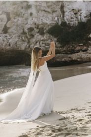 Svatební šaty Claudia – silueta modelu