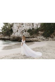 svatební šaty s bohatou tylovou sukní