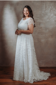 Svatební šaty pro plnoštíhlé Amelie Plus – boční pohled