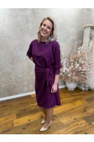Zavinovací šaty LUCY s lodičkovým výstřihem - výběr barev – boční pohled