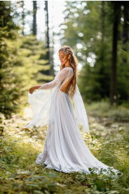 bohémské celokrajkové svatební šaty